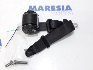 Used Rear seatbelt, left Fiat Panda (312) 0.9 TwinAir 65 Price € 35,00 Margin scheme offered by Maresia Parts