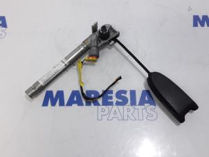 Used Seatbelt tensioner, left Fiat Punto Evo (199) 1.3 JTD Multijet 85 16V Euro 5 Price € 35,00 Margin scheme offered by Maresia Parts