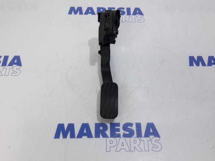 Gebrauchte Gaspedalposition Sensor Renault Master III (FV) 2.3 dCi 125 16V RWD Preis € 35,70 Mit Mehrwertsteuer angeboten von Maresia Parts