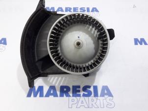Gebrauchte Heizung Belüftungsmotor Renault Master IV (FV) 2.3 dCi 125 16V RWD Preis € 48,40 Mit Mehrwertsteuer angeboten von Maresia Parts
