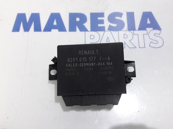 Begagnade PDC-modul Renault Master III (FV) 2.3 dCi 125 16V RWD Pris € 78,65 Inklusive moms erbjuds av Maresia Parts