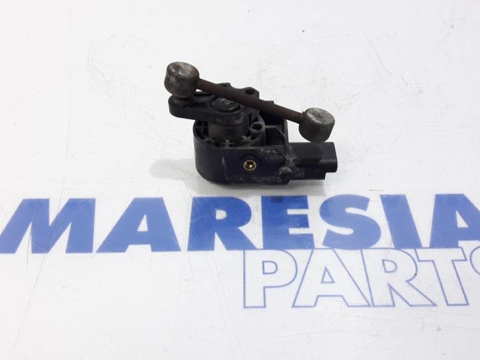 Używane Silnik reflektora Citroen C5 II Berline (RC) 2.0 16V Cena € 35,00 Procedura marży oferowane przez Maresia Parts