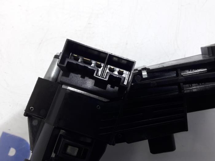 Zündschloss+Schlüssel van een Fiat Punto III (199) 1.3 JTD Multijet 80 16V 2015