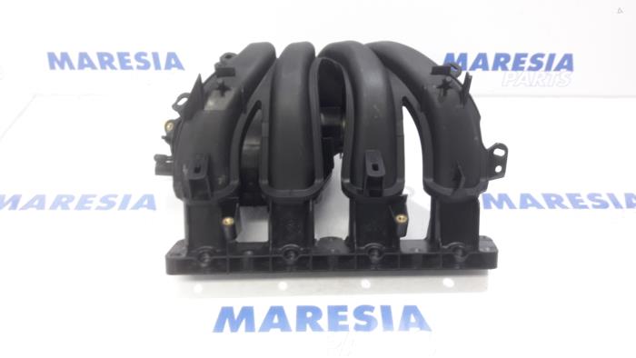 Gebrauchte Ansaugbrugge Peugeot 407 (6D) 1.8 16V Preis € 65,00 Margenregelung angeboten von Maresia Parts