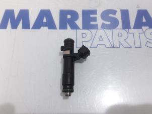 Usagé Injecteur (injection essence) Peugeot 407 (6D) 1.8 16V Prix € 25,00 Règlement à la marge proposé par Maresia Parts
