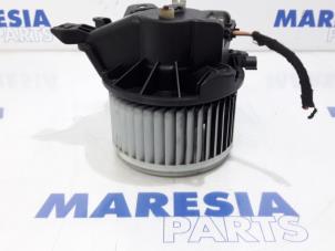 Usagé Moteur de ventilation chauffage Fiat Punto Evo (199) 1.3 JTD Multijet 85 16V Euro 5 Prix € 33,00 Règlement à la marge proposé par Maresia Parts