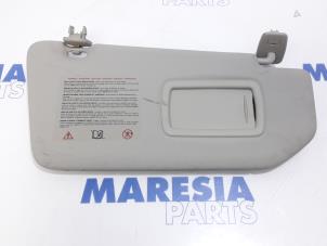 Used Sun visor Renault Scénic III (JZ) 1.6 16V Price € 35,00 Margin scheme offered by Maresia Parts