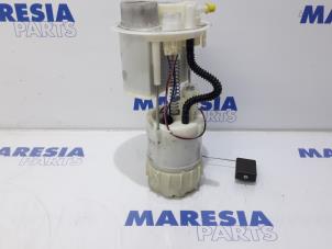 Usados Bomba eléctrica de combustible Peugeot 107 1.0 12V Precio € 75,00 Norma de margen ofrecido por Maresia Parts
