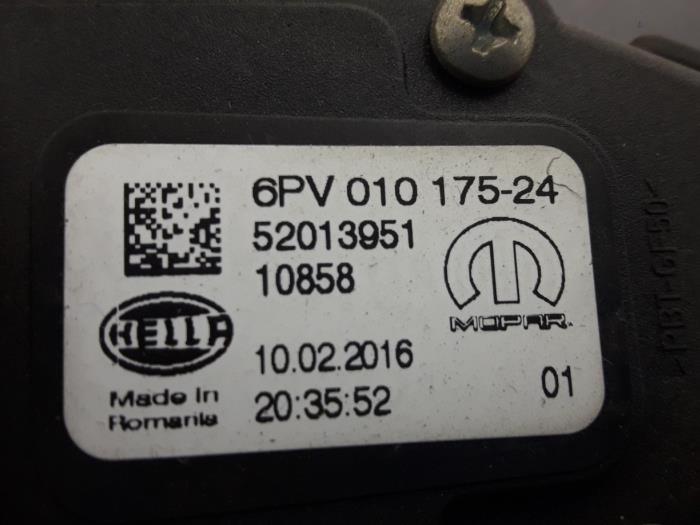 Gaspedalposition Sensor van een Fiat Doblo Cargo (263) 1.3 D Multijet 2016