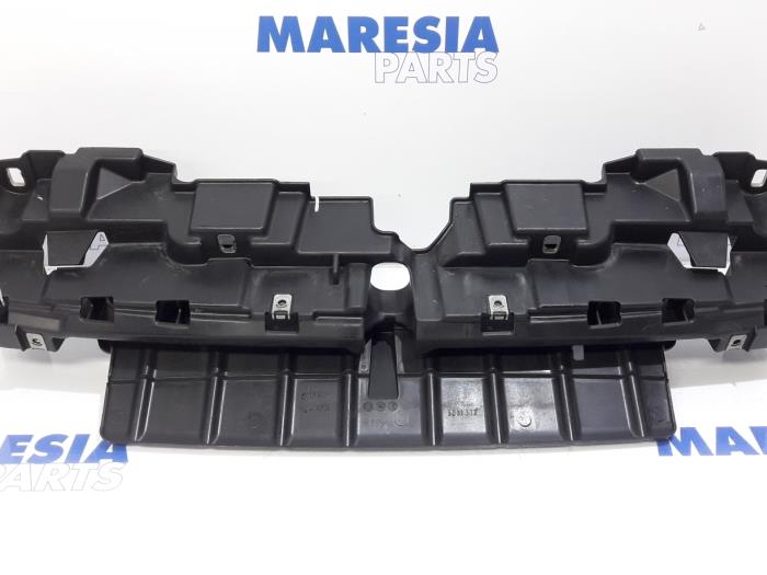 Begagnade Front Fiat Punto Evo (199) 1.3 JTD Multijet 85 16V Euro 5 Pris € 25,00 Marginaltabell erbjuds av Maresia Parts