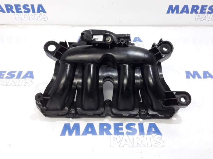 Gebrauchte Ansaugbrugge Peugeot 207 CC (WB) 1.6 16V GT THP Preis € 49,99 Margenregelung angeboten von Maresia Parts