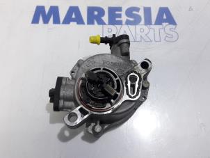 Usagé Pompe à vide (diesel) Citroen C4 Picasso (3D/3E) 1.6 e-Hdi, BlueHDi 115 Prix € 35,00 Règlement à la marge proposé par Maresia Parts