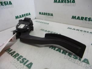 Usados Sensor de posición de acelerador Alfa Romeo 159 Sportwagon (939BX) 1.8 MPI 16V Precio € 50,00 Norma de margen ofrecido por Maresia Parts