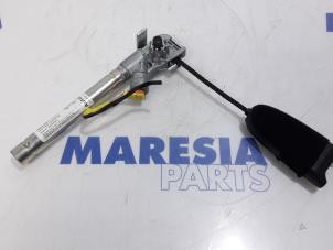 Used Seatbelt tensioner, left Fiat Punto Evo (199) 1.3 JTD Multijet 85 16V Euro 5 Price € 35,00 Margin scheme offered by Maresia Parts