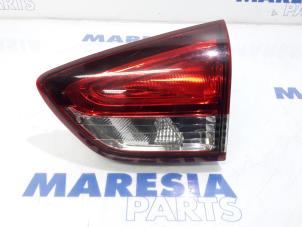Used Reversing light, right Renault Clio IV Estate/Grandtour (7R) 0.9 Energy TCE 90 12V Price € 40,00 Margin scheme offered by Maresia Parts