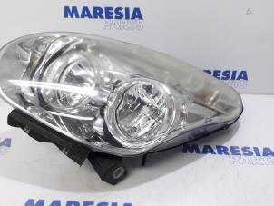 Used Headlight, left Fiat Doblo Cargo (263) 1.3 MJ 16V DPF Euro 5 Price € 127,05 Inclusive VAT offered by Maresia Parts