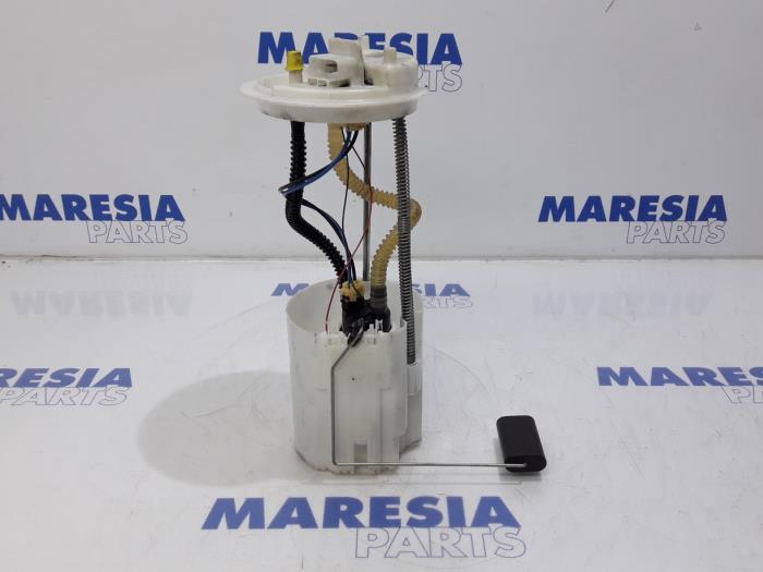 Usagé Pompe à carburant Fiat Doblo Cargo (263) 1.3 MJ 16V DPF Euro 5 Prix € 54,45 Prix TTC proposé par Maresia Parts