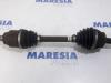 Front drive shaft, left from a Fiat Doblo Cargo (263), 2010 / 2022 1.3 MJ 16V DPF Euro 5, Delivery, Diesel, 1.248cc, 66kW (90pk), FWD, 263A2000, 2010-02 / 2022-07 2012