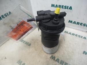 Used Fuel filter housing Renault Megane II (BM/CM) 1.9 dCi 120 Price € 35,00 Margin scheme offered by Maresia Parts