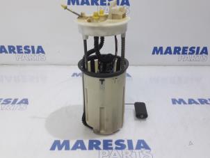 Usados Bomba eléctrica de combustible Citroen Jumper (U5/ZB) 2.8 HDi Precio € 105,00 Norma de margen ofrecido por Maresia Parts