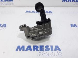 Used Oil pump Peugeot 508 SW (8E/8U) 2.0 BlueHDi 180 16V Price € 157,50 Margin scheme offered by Maresia Parts