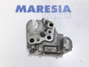 Usagé Support moteur Peugeot 508 SW (8E/8U) 2.0 BlueHDi 180 16V Prix € 50,00 Règlement à la marge proposé par Maresia Parts