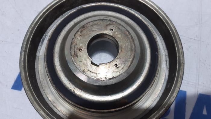 Crankshaft pulley from a Peugeot 508 SW (8E/8U) 2.0 BlueHDi 180 16V 2016