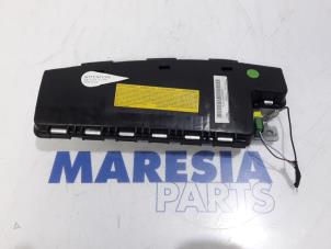 Used Seat airbag (seat) Renault Clio III (BR/CR) 1.2 16V 75 Price € 40,00 Margin scheme offered by Maresia Parts