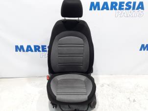 Używane Fotel lewy Fiat Punto Evo (199) 1.3 JTD Multijet 85 16V Euro 5 Cena € 105,00 Procedura marży oferowane przez Maresia Parts