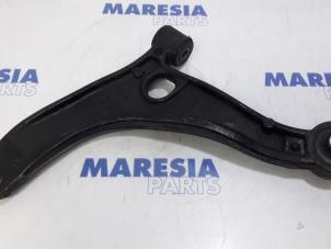 Used Front lower wishbone, right Renault Master IV (MA/MB/MC/MD/MH/MF/MG/MH) 2.3 dCi 16V Price € 48,40 Inclusive VAT offered by Maresia Parts