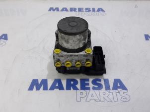 Gebrauchte ABS Pumpe Renault Master IV (MA/MB/MC/MD/MH/MF/MG/MH) 2.3 dCi 16V Preis € 171,52 Mit Mehrwertsteuer angeboten von Maresia Parts