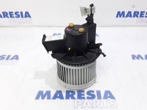 Usados Motor de ventilador de calefactor Fiat 500 (312) 1.2 69 Precio € 25,00 Norma de margen ofrecido por Maresia Parts