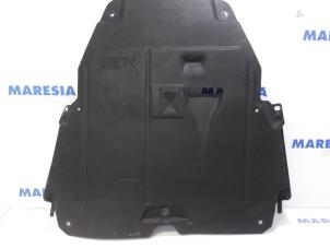 Used Engine protection panel Renault Megane IV Estate (RFBK) 1.5 Energy dCi 110 Price € 105,00 Margin scheme offered by Maresia Parts