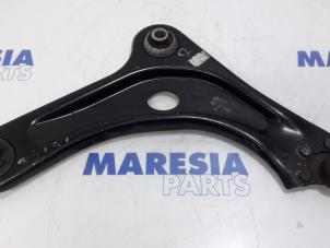 Used Front lower wishbone, right Citroen DS 3 (SA) 1.2 12V PureTech 130 Price € 40,00 Margin scheme offered by Maresia Parts