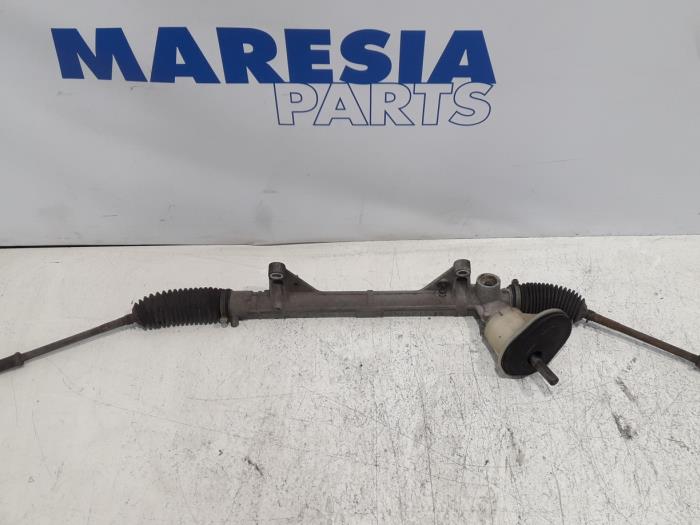 Begagnade Styrbox Renault Modus/Grand Modus (JP) 1.2 16V Pris € 75,00 Marginaltabell erbjuds av Maresia Parts