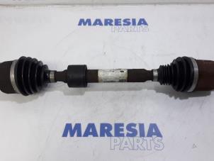 Used Front drive shaft, left Renault Megane IV Estate (RFBK) 1.5 Energy dCi 110 Price € 90,00 Margin scheme offered by Maresia Parts