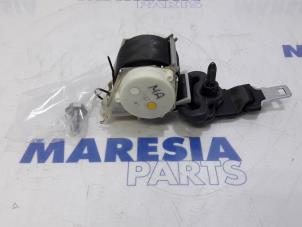 Gebrauchte Sicherheitsgurt Mitte hinten Renault Clio III (BR/CR) 1.6 16V Preis € 20,00 Margenregelung angeboten von Maresia Parts