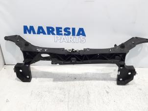 Used Front panel Renault Clio III (BR/CR) 1.6 16V Price € 65,00 Margin scheme offered by Maresia Parts