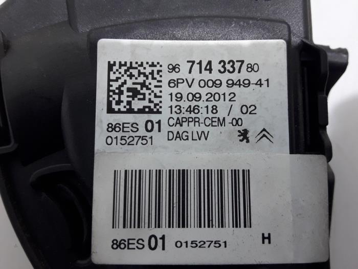 Gaspedalposition Sensor van een Peugeot 208 I (CA/CC/CK/CL) 1.6 16V THP 155 2012