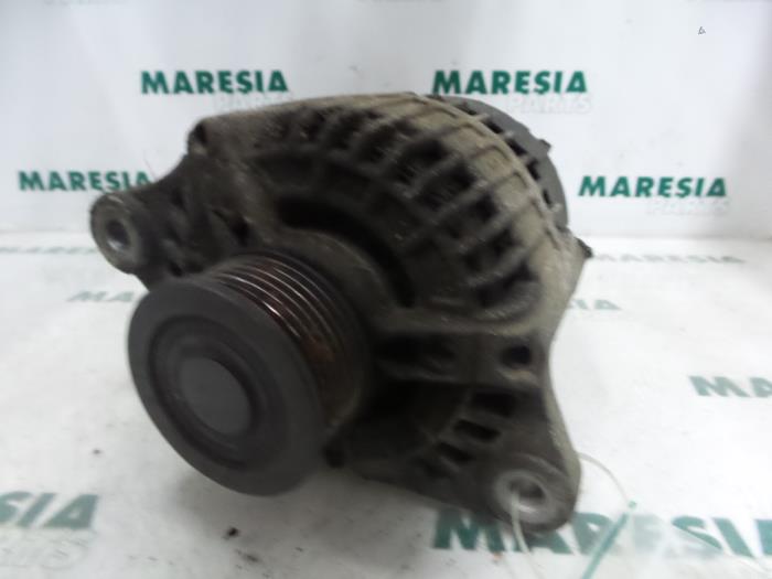 Używane Pradnica Fiat Multipla (186) 1.9 JTD 105 SX,ELX Cena € 50,00 Procedura marży oferowane przez Maresia Parts