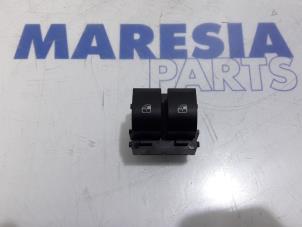 Used Multi-functional window switch Fiat Bravo (198A) 1.4 16V Price € 50,00 Margin scheme offered by Maresia Parts