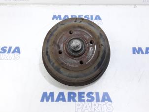 Used Knuckle, rear right Peugeot 208 I (CA/CC/CK/CL) 1.0 Vti 12V PureTech Price € 105,00 Margin scheme offered by Maresia Parts
