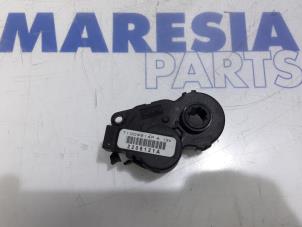 Usagé Clapet chauffage moteur Peugeot 208 I (CA/CC/CK/CL) 1.6 16V THP 155 Prix € 35,00 Règlement à la marge proposé par Maresia Parts