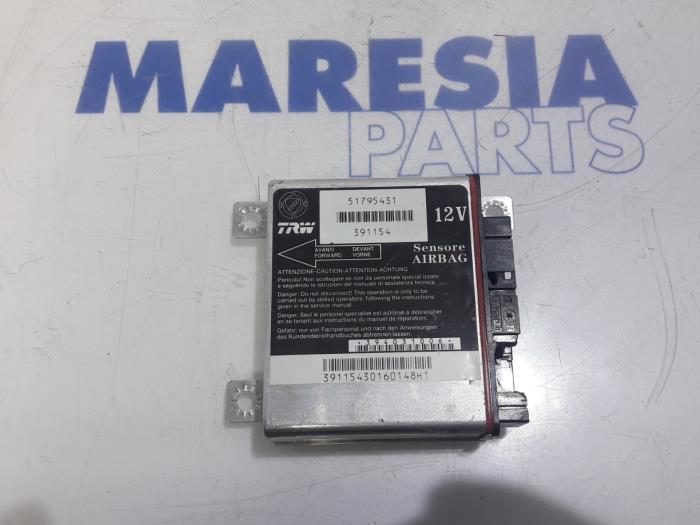 Begagnade Airbagmodul Fiat Punto Evo (199) 1.3 JTD Multijet Start&Stop 16V Pris € 100,00 Marginaltabell erbjuds av Maresia Parts