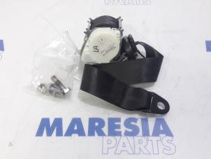 Used Rear seatbelt, left Alfa Romeo Giulietta (940) 1.4 TB 16V Price € 35,00 Margin scheme offered by Maresia Parts