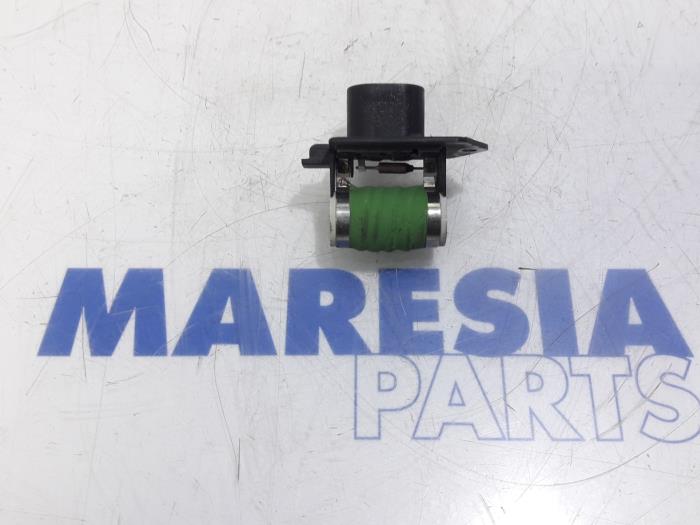 Cooling fan resistors with part number 55702180 stock