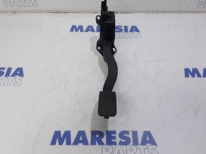 Begagnade Gaspedalsensor Peugeot 207 CC (WB) 1.6 16V Pris € 35,00 Marginaltabell erbjuds av Maresia Parts