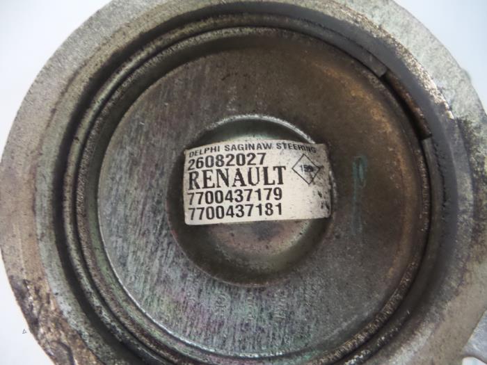 Bomba de dirección asistida de un Renault Scénic I (JA) 1.9 dCi RX4 2002
