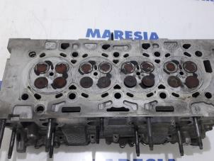 Used Cylinder head Peugeot Partner (GC/GF/GG/GJ/GK) 1.6 HDI 75 16V Price € 317,63 Inclusive VAT offered by Maresia Parts