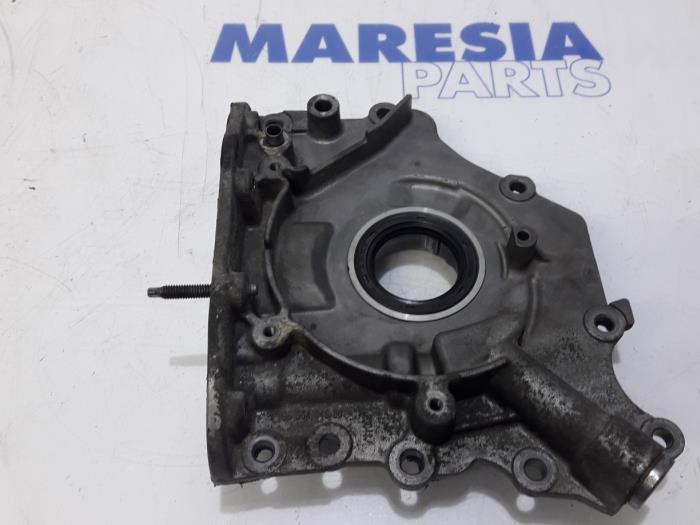Gebrauchte Ölpumpe Peugeot Partner (GC/GF/GG/GJ/GK) 1.6 HDI 75 16V Preis € 60,50 Mit Mehrwertsteuer angeboten von Maresia Parts